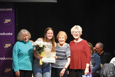 ue McCormick, Hannah Simpson, Carolyn Heinz and Nancy Teggeman