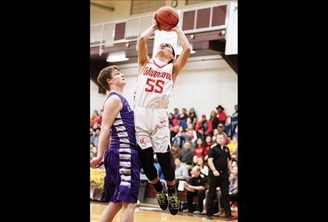 Warrior Greg Whitesell scores against the Vikings.